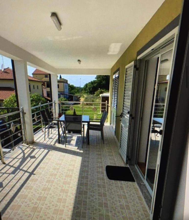 Apartments Lia-Jolie Умаг Екстериор снимка