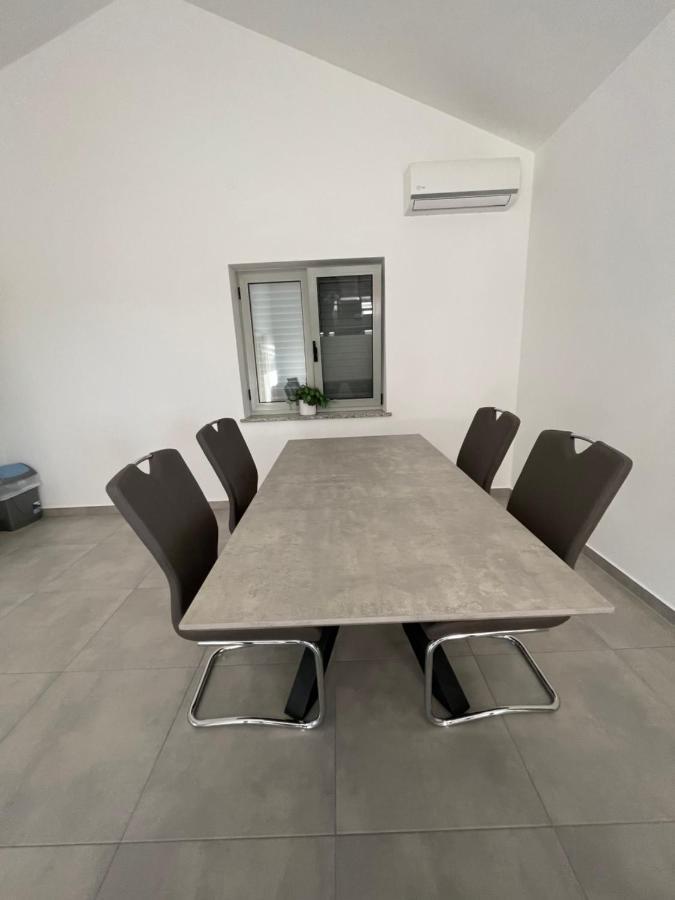 Apartments Lia-Jolie Умаг Екстериор снимка
