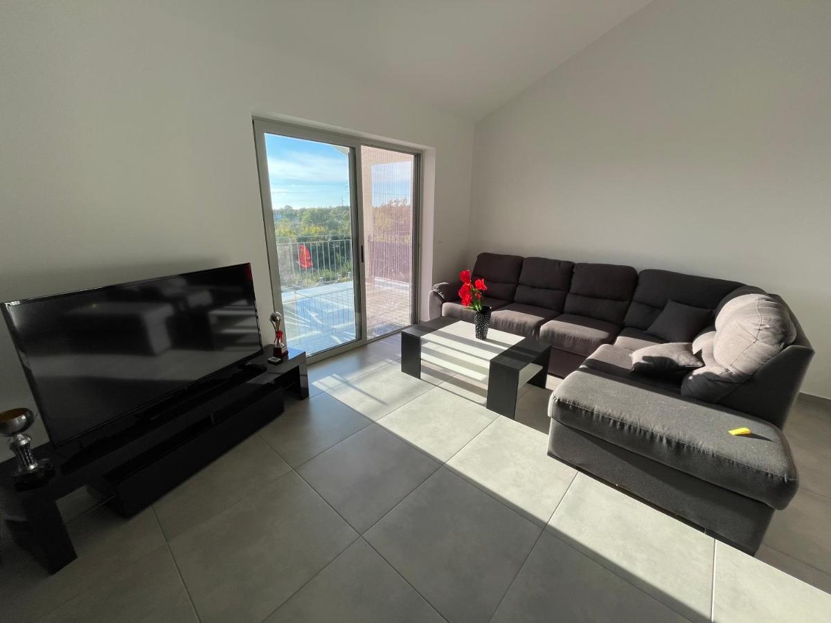 Apartments Lia-Jolie Умаг Екстериор снимка